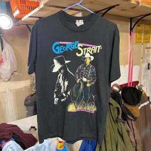 Vintage 1992 George Strait Chill Of An Early Fall Concert Tour T-Shirt